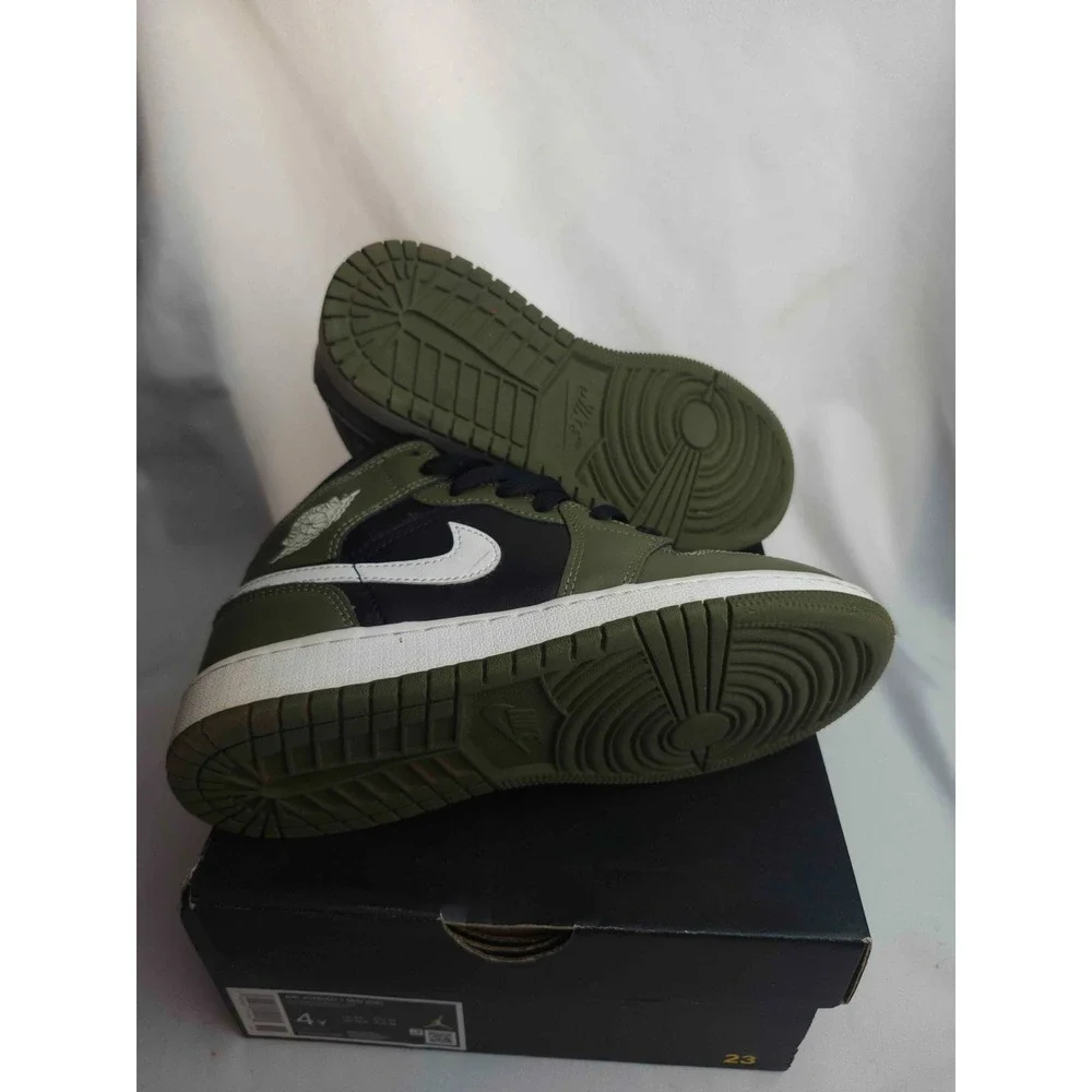 Nike Air Jordan 1 Mid GS Sneakers Size 4Y Medium Olive Black Leather DQ8423-092